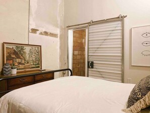 2 makuuhuonetta, työpöytä, silitysrauta/-lauta, Wi-Fi