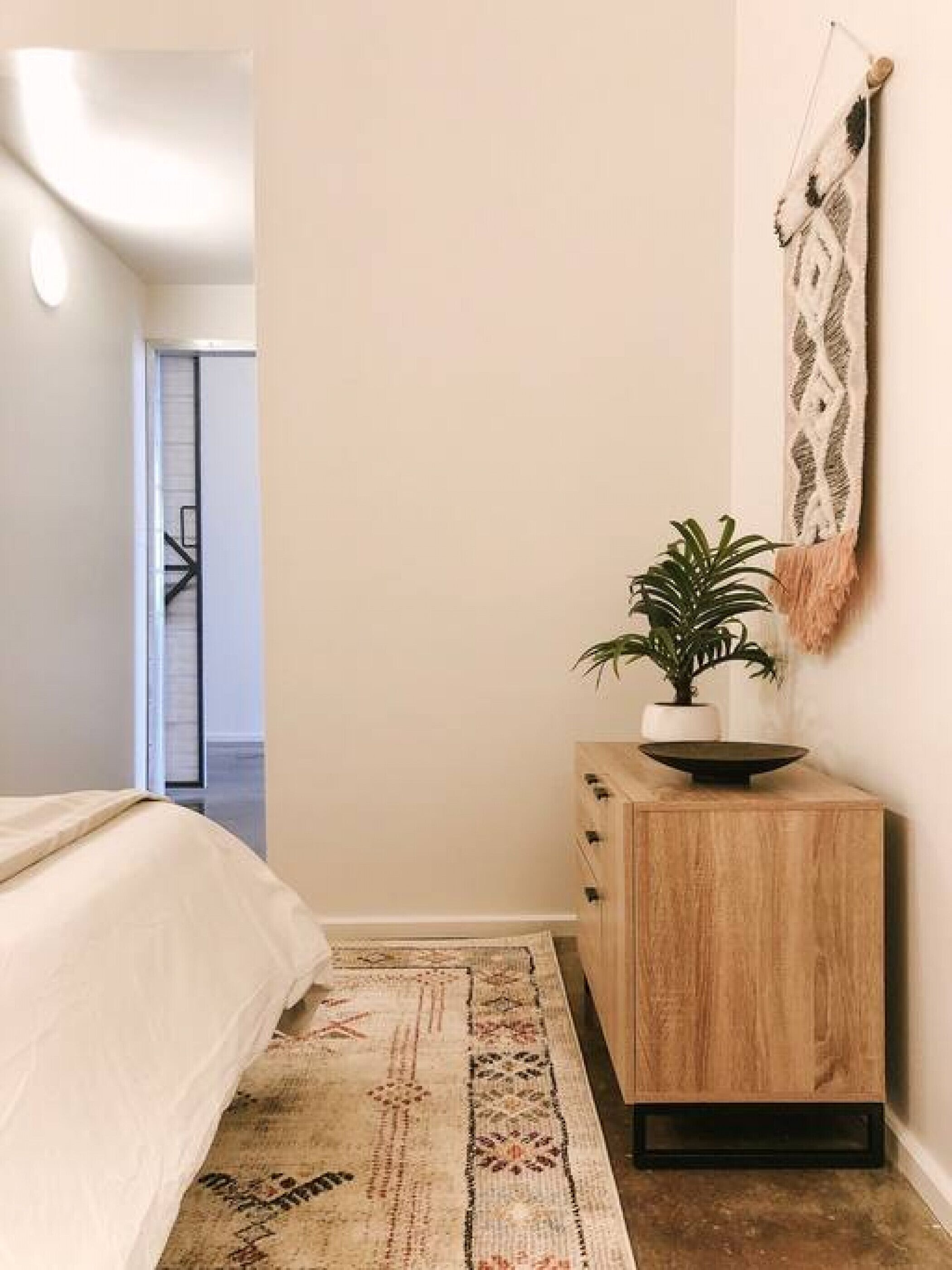 3 habitaciones, escritorio, tabla de planchar con plancha y wifi 