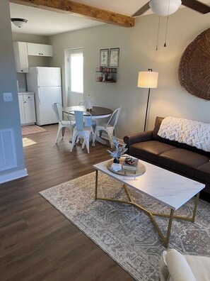 Imagen sin descripción, 5 de 20, botón