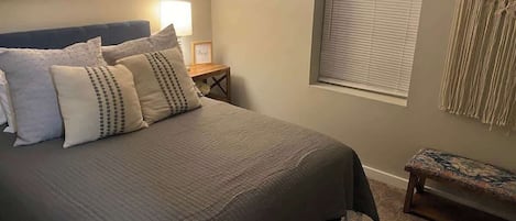 2 bedrooms, iron/ironing board, travel cot, free WiFi