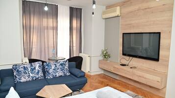 Business Studio | Iron/ironing board, free WiFi, bed sheets