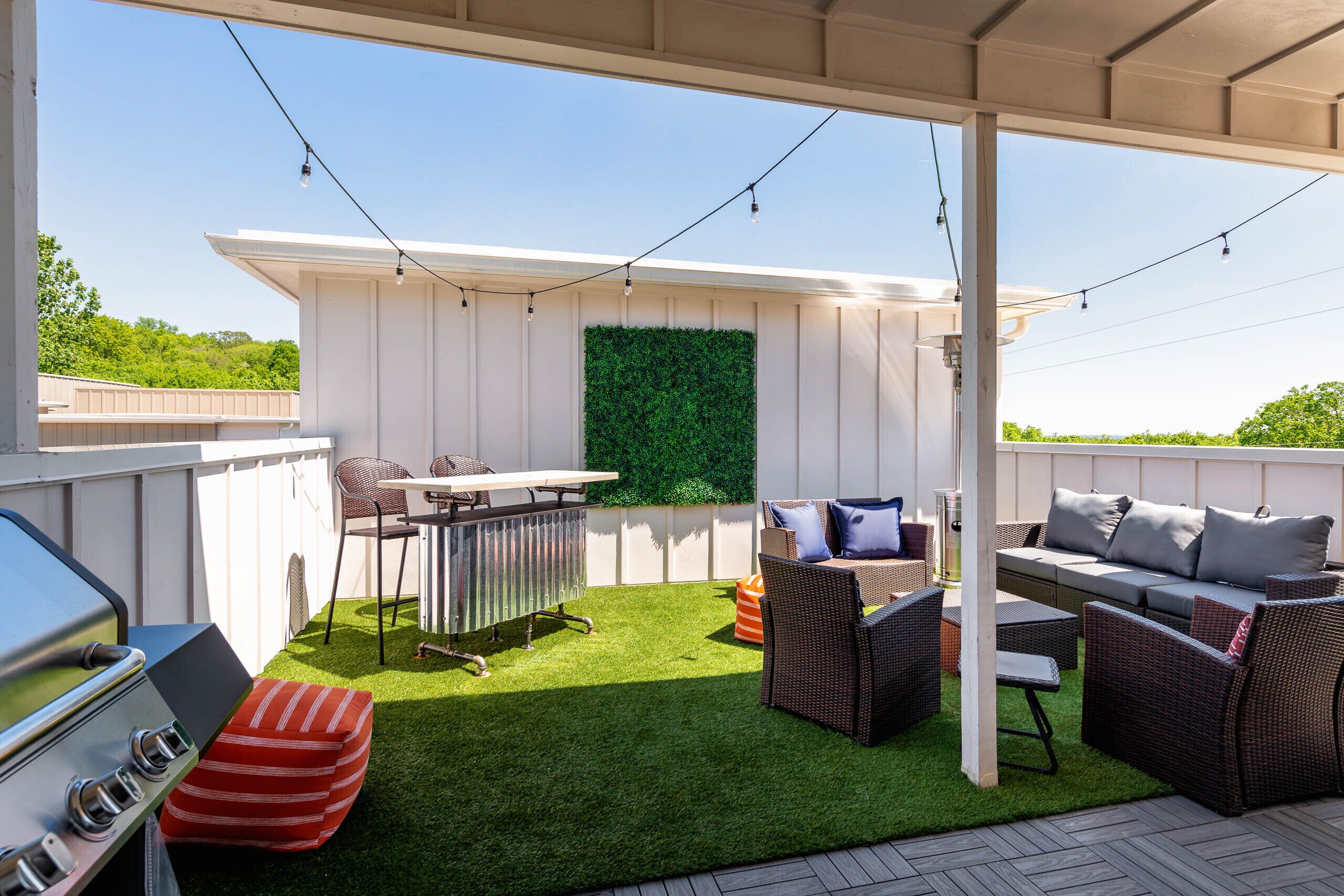 NASH CITY Modern Home ★ Rooftop Hangout ★ 9min→DT