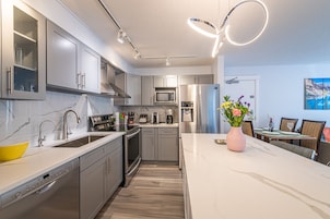 Romantic Apartment | Private kitchen | Oven, dishwasher, coffee/tea maker, electric kettle