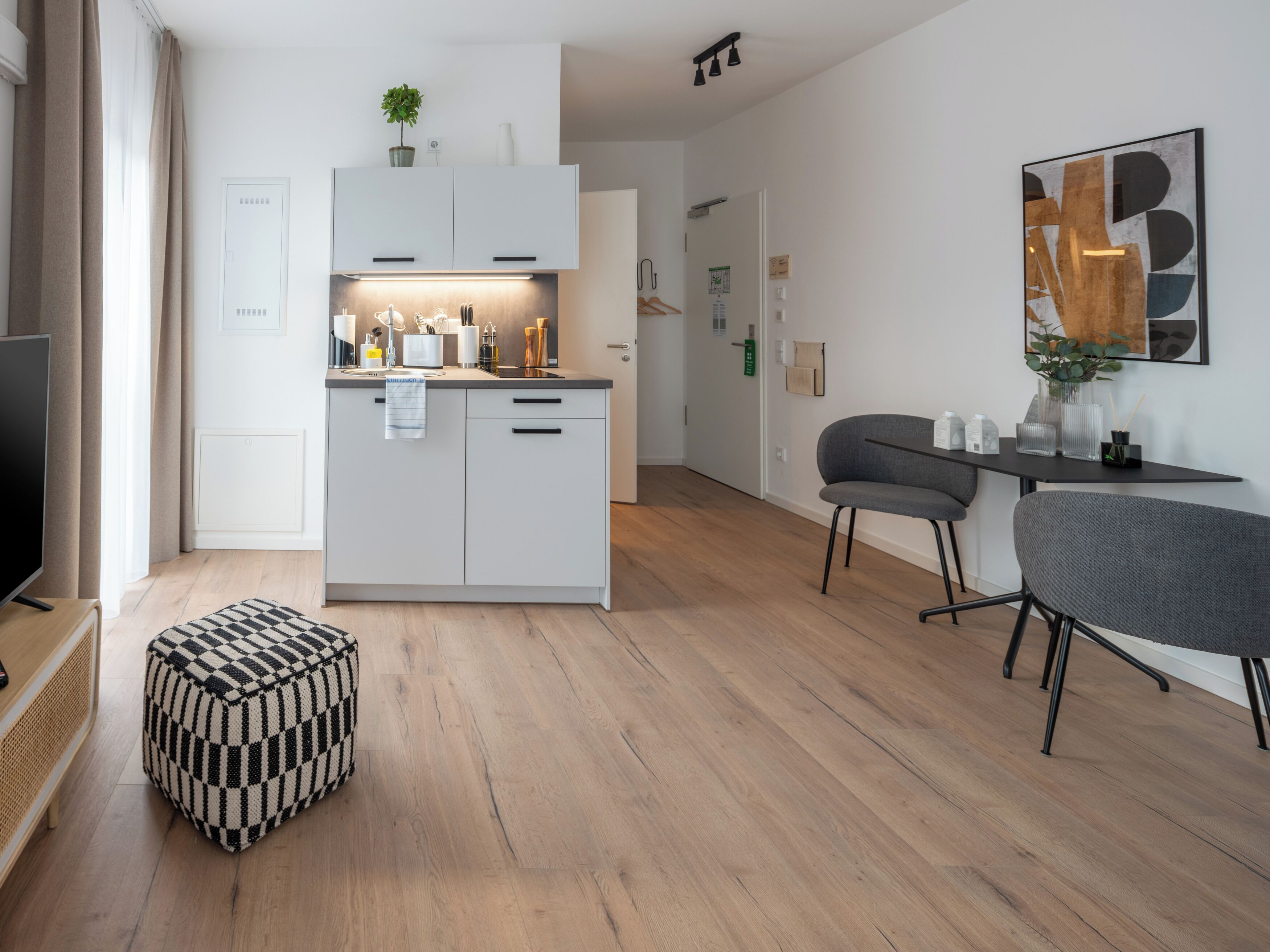 Suite XL | Private kitchen | Fridge, stovetop, espresso maker, coffee/tea maker