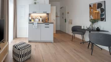 Suite XL | Private kitchen | Fridge, stovetop, espresso maker, coffee/tea maker