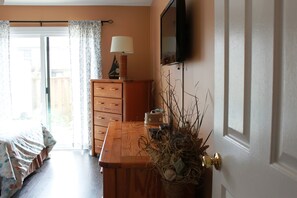 2 bedrooms, free WiFi