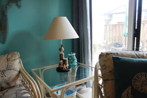 Smart TV, DVD player