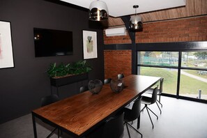 Dining - The Henlee Apartment- Luxurious Garden Flat (Sandton)