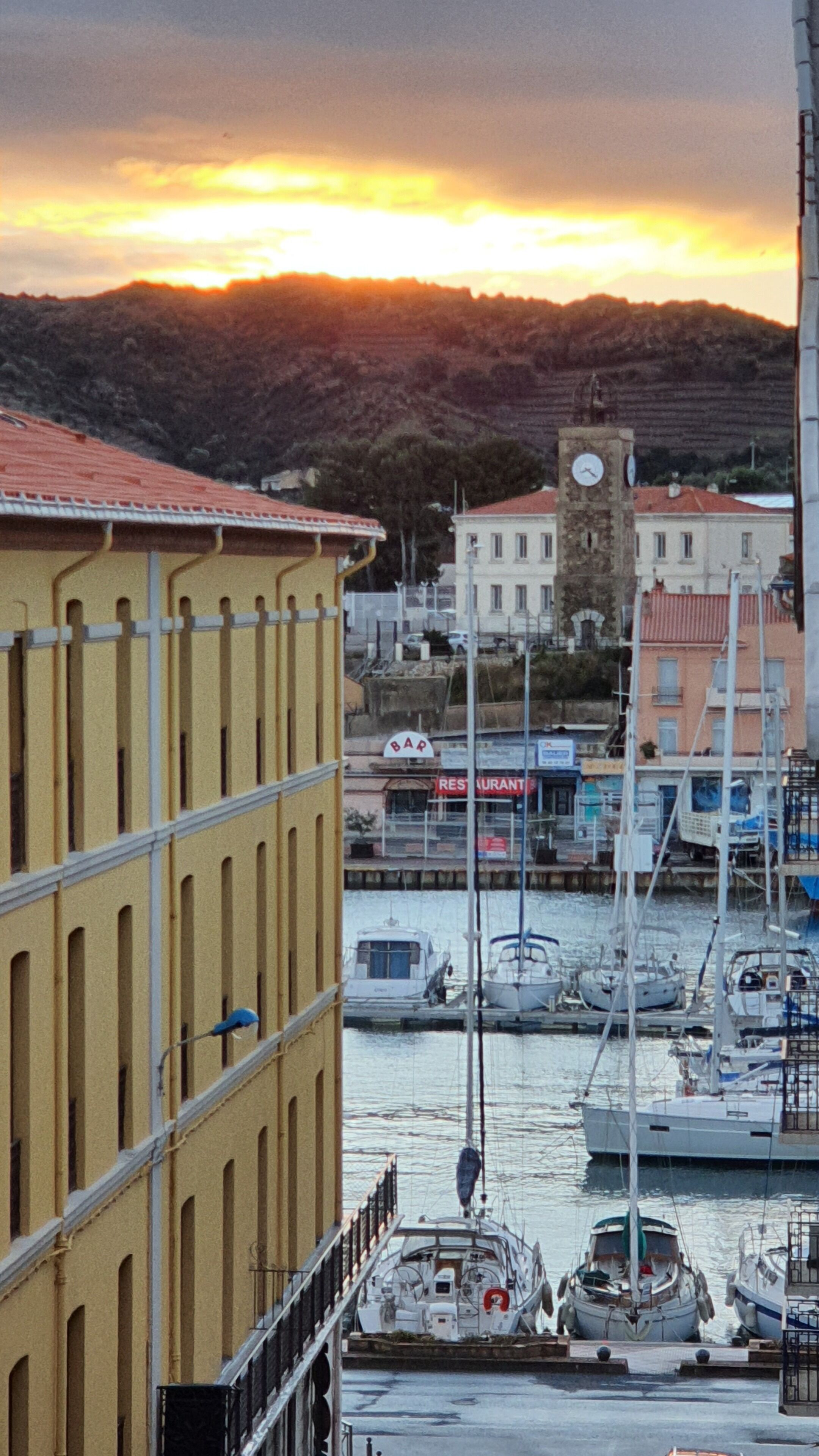 Apartment like at home close to the port of Port Vendres
