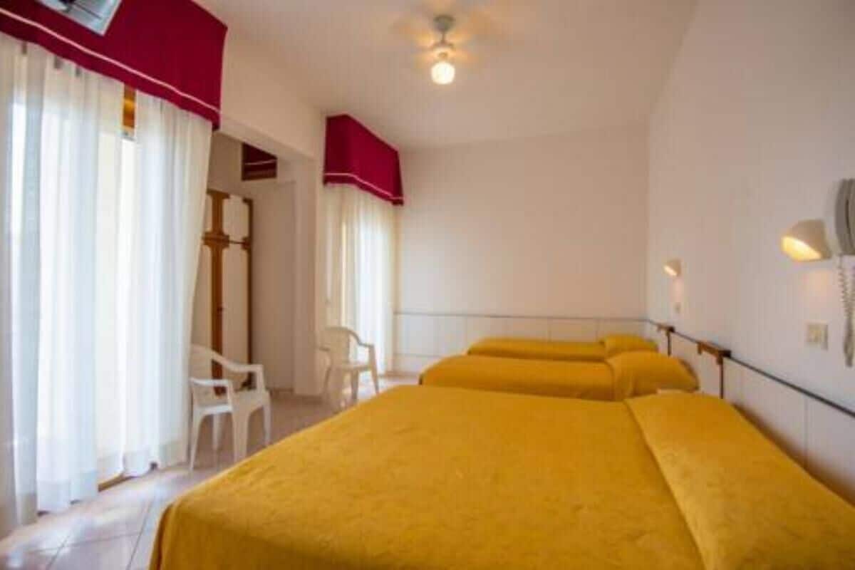 Desk, laptop workspace, WiFi (free), bed sheets