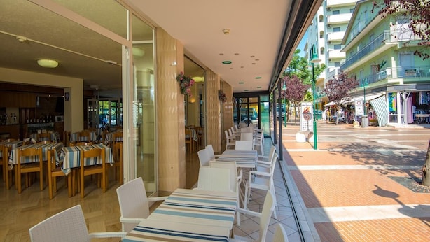 Terrace/patio - Hotel Venezia (Cattolica)