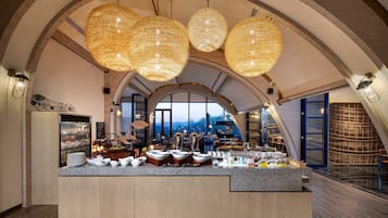Café da manhã com buffet todos os dias (CNY 168 por pessoa)