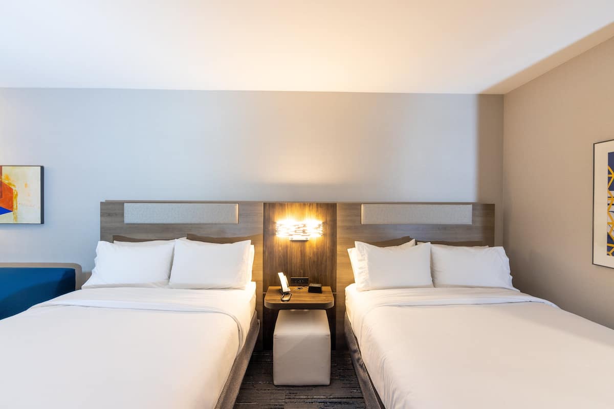 premium bedding, in-room safe, individually decorated