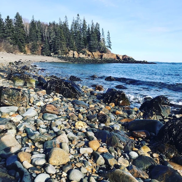 Nära stranden och strandhanddukar