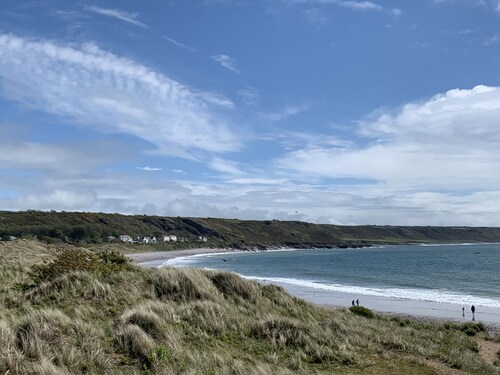 Port Eynon Beach Cottage - short walk to Port Eynon beach and village amenities
