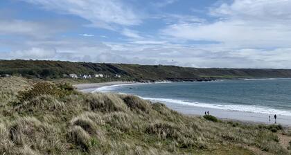 Port Eynon Beach Cottage - short walk to Port Eynon beach and village amenities