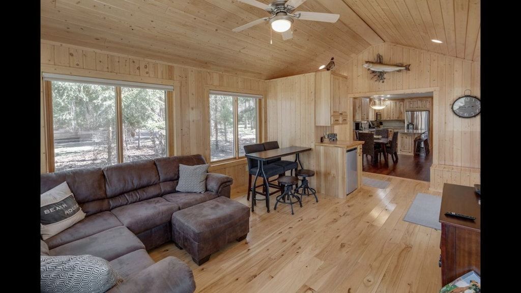 Havilah House - Whitefish Lake Chain 