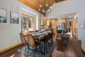 Dining - NEW DESIGN~Summer on Chain of Lakes~Kings~Game Room (Crosslake)