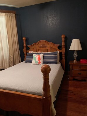 1 chambre, fer et planche à repasser, Wi-Fi gratuit, draps fournis