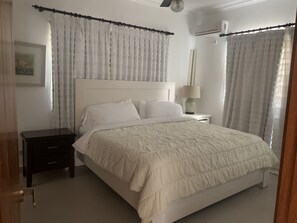 2 Schlafzimmer, Bügeleisen/Bügelbrett, kostenloses WLAN