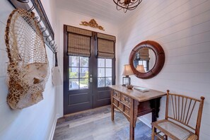 Interior - Amazing Luxury Beach Home! Private Heated Pool and new Putting Green! (Panama City Beach)