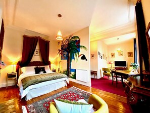 Superior Suite, Private Bathroom, City View