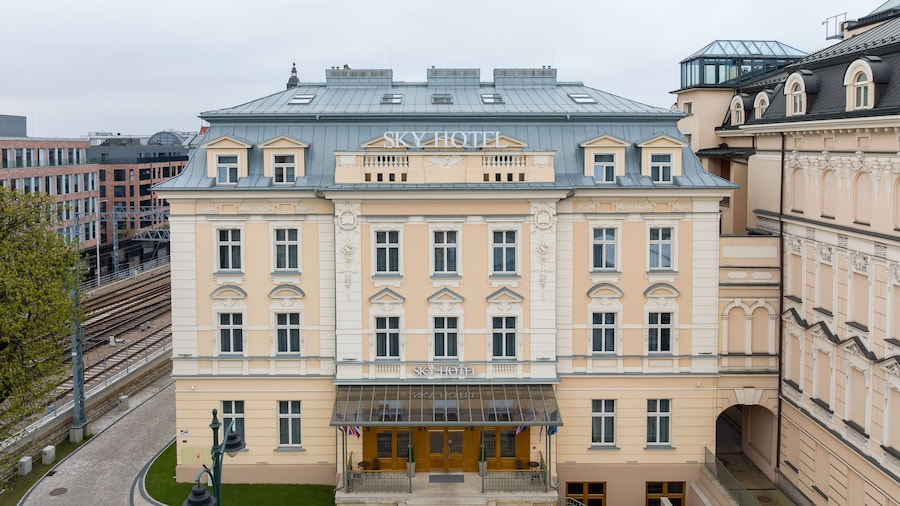 Sky Hotel Kraków