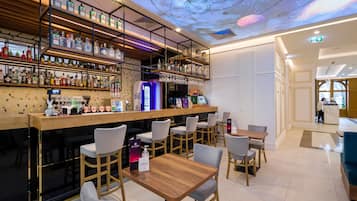 Bar (in der Unterkunft)