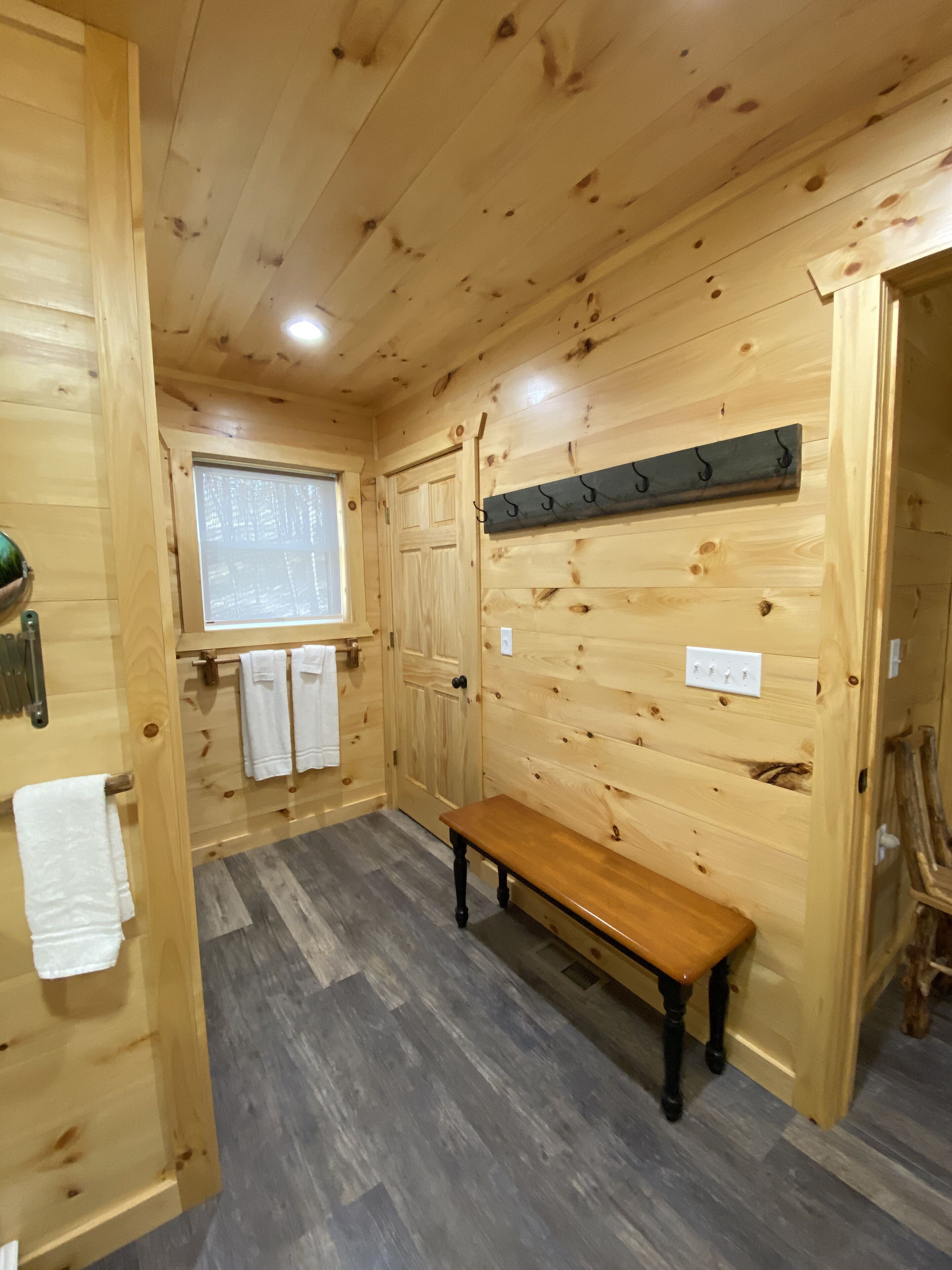 The Cabin at Lapp's Lodging