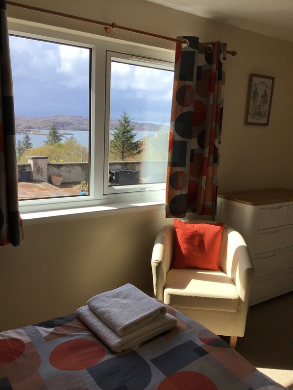 1 غرفة نوم ومكواة/لوح كي وواي فاي مجانًا وملاءات أسرّة