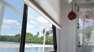 Vue depuis lâhĂ©bergement