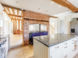 Dishwasher, high chair - 8 bedroom accommodation in Pattiswick, near Coggeshall (Pattiswick, near Coggeshall)