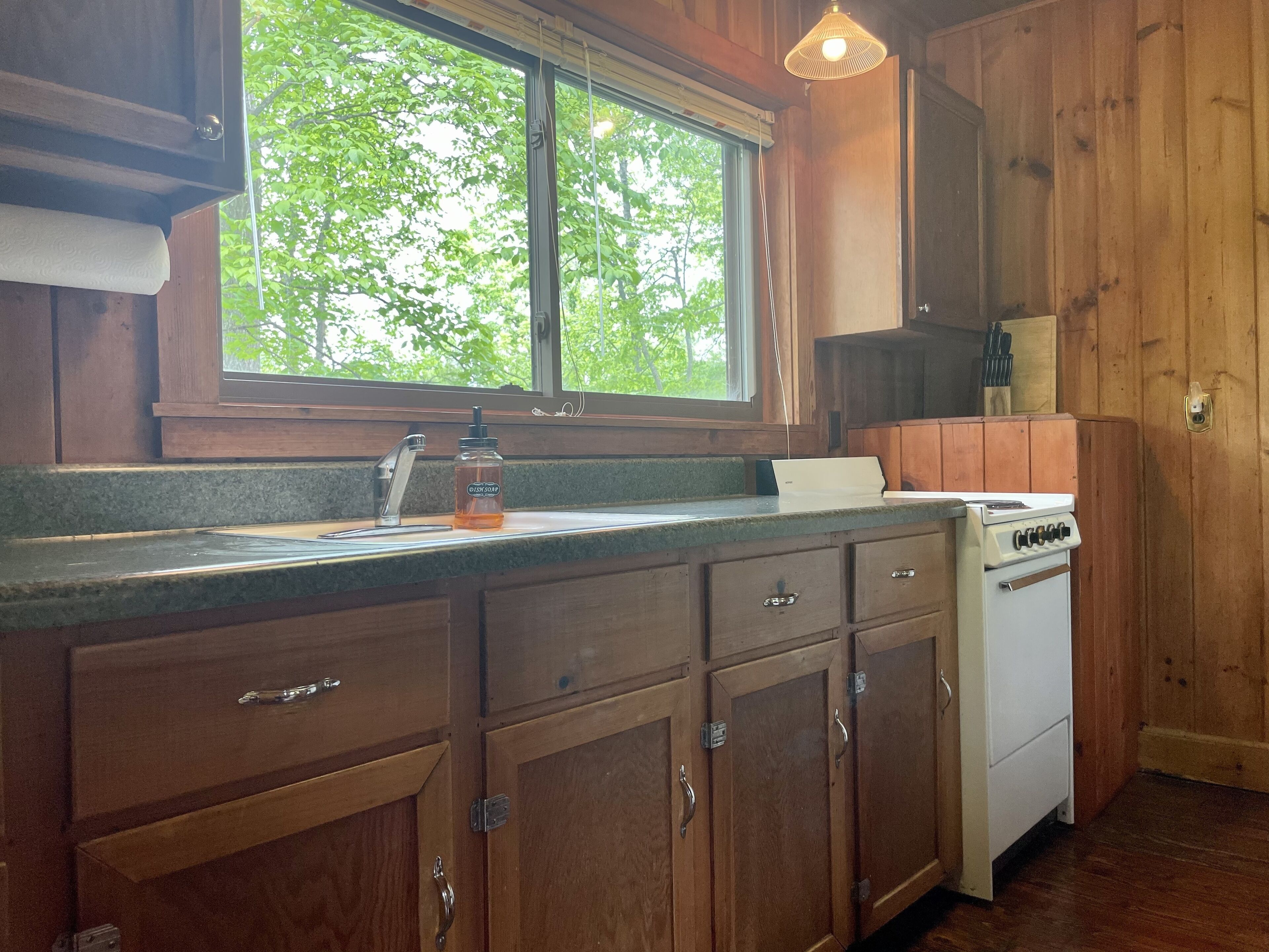 Serene Nantahala Village Cabin w/ Pool near Nantahala Outdoor Center!