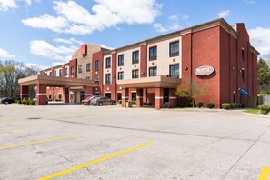Exterior - Portland Inn & Suites (Portland)
