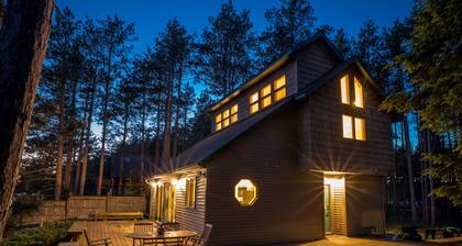 Starry Skies Sanctuary-Luxury Lakefront Home on Lake Geneserath w/Watercrafts