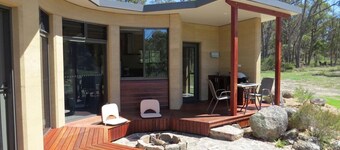 Secluded, luxury Rammed Earth Cabin