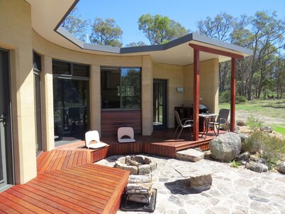 Secluded, luxury Rammed Earth Cabin