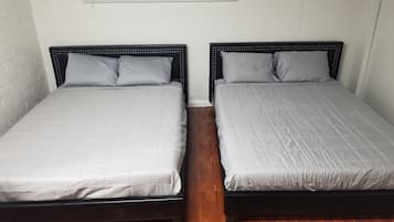 2 habitaciones, tabla de planchar con plancha y wifi gratis