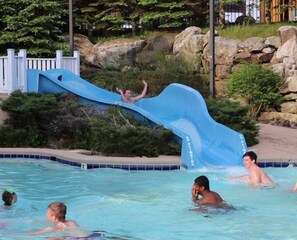 A heated pool - 1BR Allegheny Springs | No Resort Fee | Ski-In/Out | Sleeps 4 (Snowshoe)