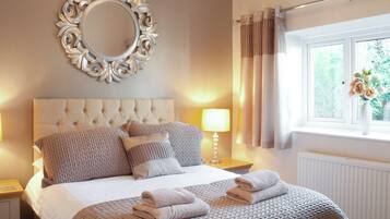 5 Schlafzimmer, kostenloses WLAN, Bettwäsche