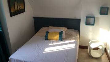 2 chambres, fer et planche Ă  repasser, Wi-Fi, draps fournis