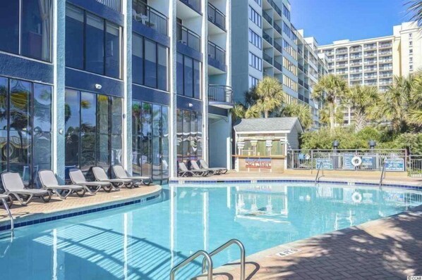Condo (Monterey Bay 1103 Myrtle Beach ESCAPE) | Alberca | Alberca techada y alberca al aire libre