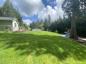 Property grounds - Lake Kathleen Duplex (Renton)