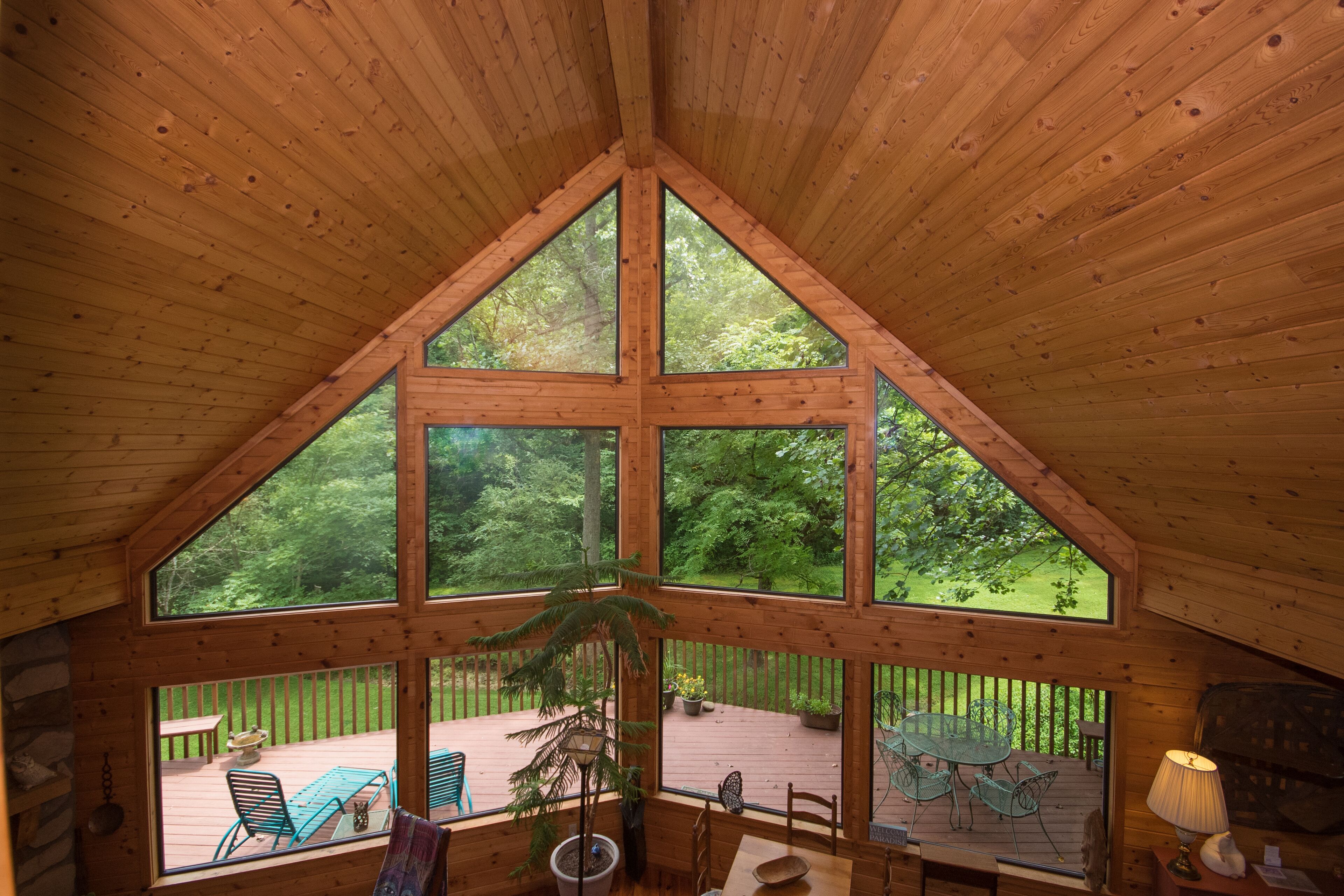 Imagine waking up to this expansive view of Rich Mtn. from the loft bedroom.