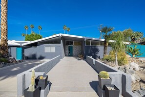 Property grounds - Private Retreat:Twin Palms Estate-Casita, Pool,Spa (Palm Springs)
