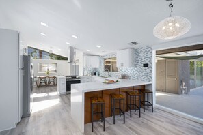 Fridge, microwave, oven, stovetop - Private Retreat:Twin Palms Estate-Casita, Pool,Spa (Palm Springs)