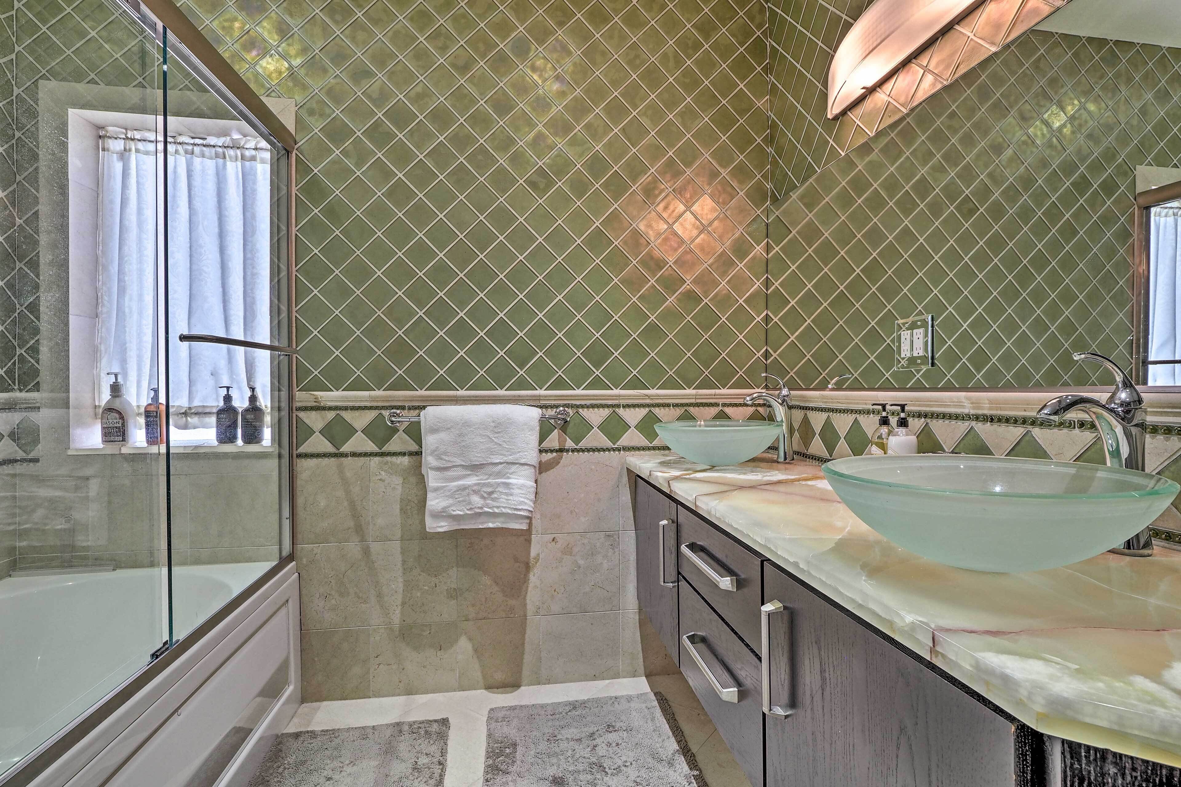 Luxe Brian Head Escape w/ Hot Tub & Mtn Views