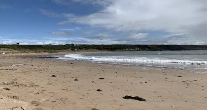 Oxwich View Cottage - short walk to Port Eynon beach and village amenities