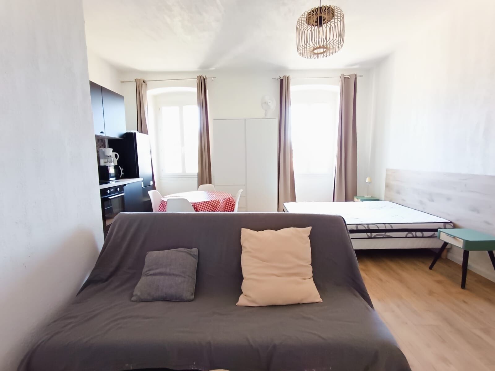 Télévision, espaces bureaux