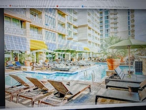 Indoor pool, outdoor pool - Beachfront Studio with spectacular Ocean views from your private balcony (Virginia Beach)